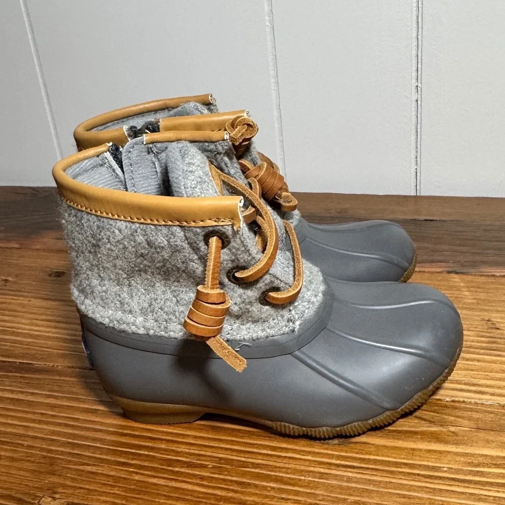 Sperry Saltwater Duck Boots Girls Size 7M Grey Wool Waterproof Rain Boots